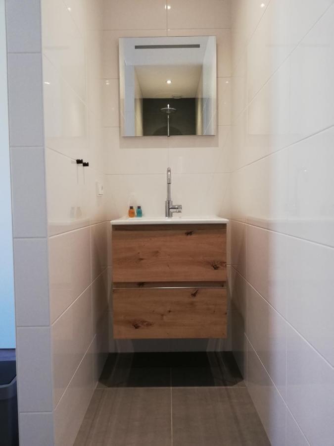 Hooivak Apartment ฮอลลุม ภายนอก รูปภาพ